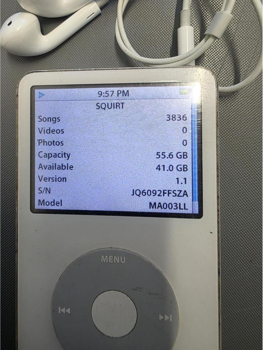 Apple iPod 5th Generation White Model MA003LL 60GB MP3 Player with 3836 mp3s